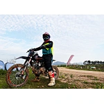 V2 Model track race performance→→→