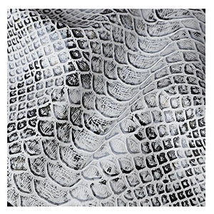natural animal leather embossed PU leather for bag producing vegan leather