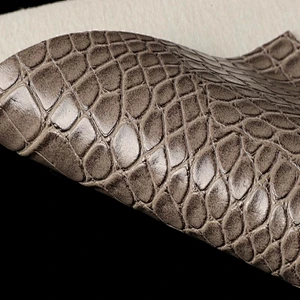 2019 Newest! PVC synthetic leather with crocodile embossed shining surface for handbags