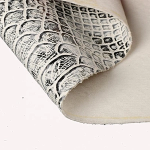 natural animal leather embossed PU leather for bag producing vegan pu leather
