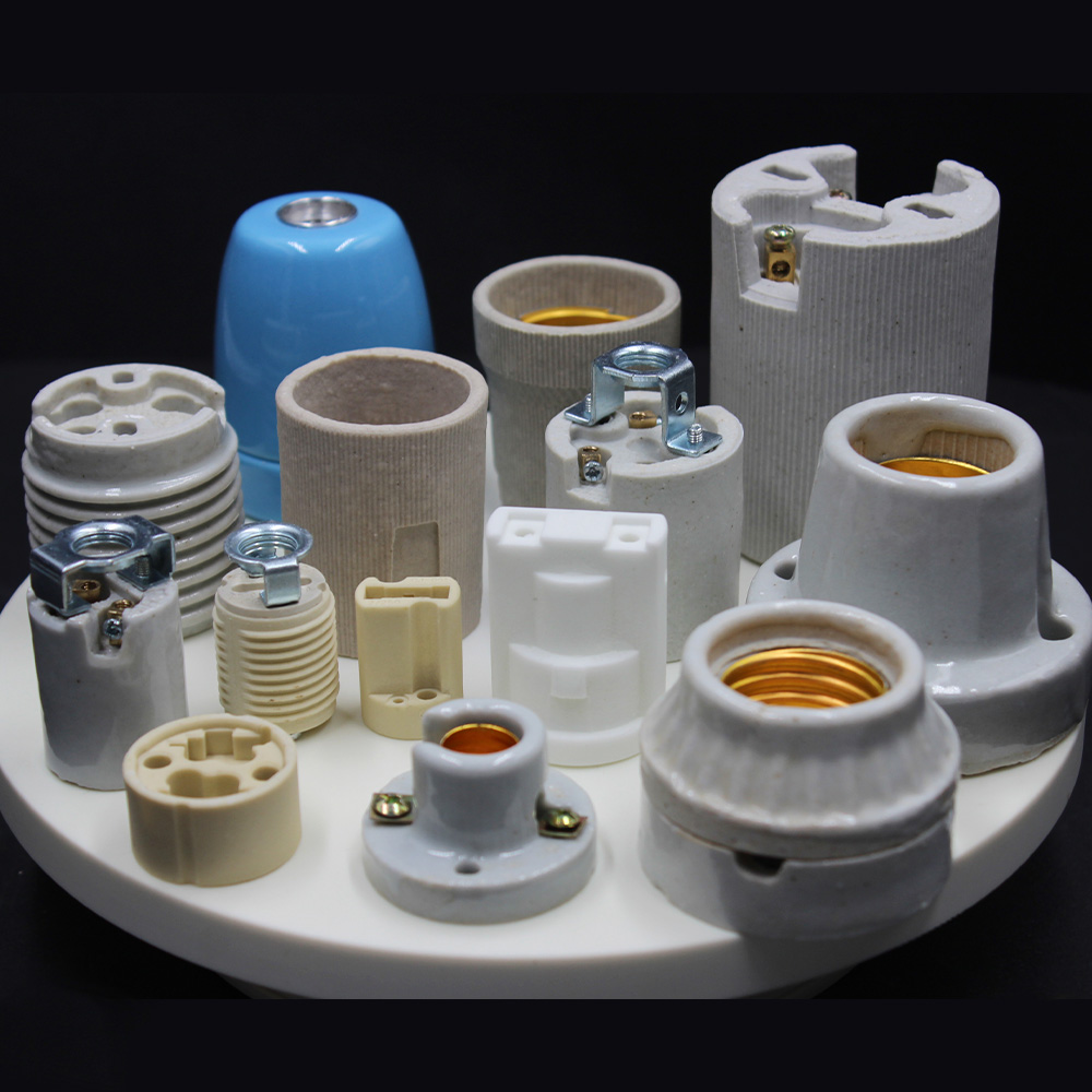 Various ceramic lamp holders 
