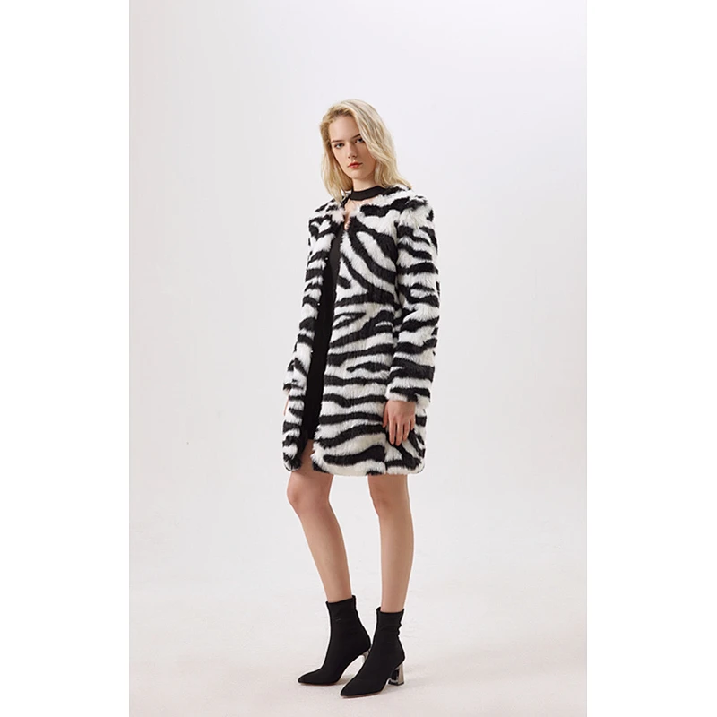 Winter O-Neck Clothing Animal Printing Faux Fur Women's  Warm Coat With Long Sleeves LR-8857