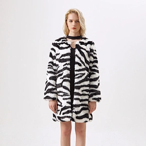 Winter O-Neck Clothing Animal Printing Faux Fur Women's  Warm Coat With Long Sleeves LR-8857