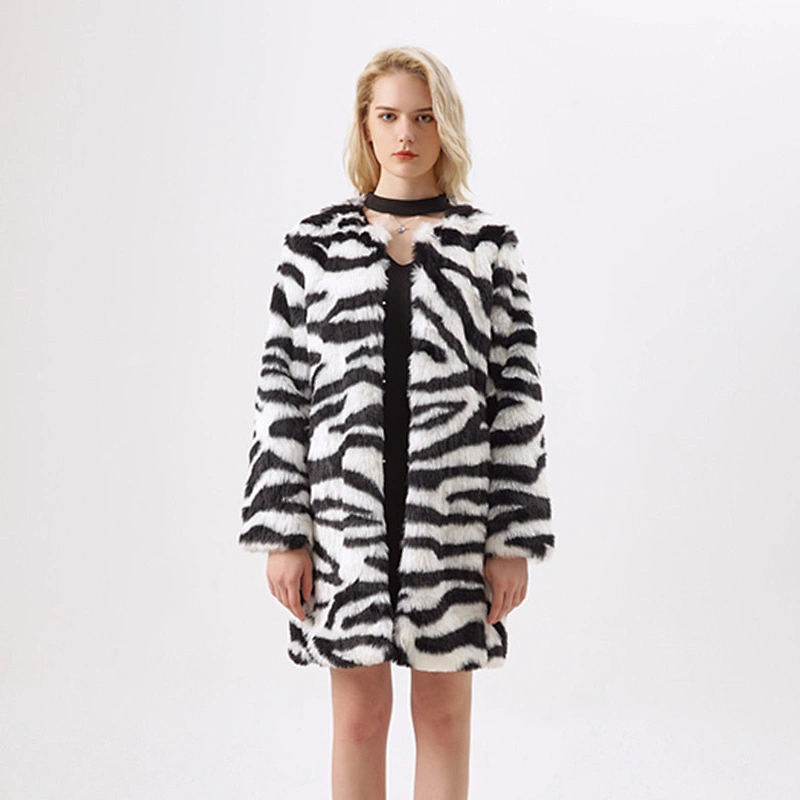 Winter O-Neck Clothing Animal Printing Faux Fur Women's  Warm Coat With Long Sleeves LR-8857