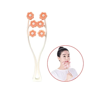 Manufacturer High Quality 6 Plum Blossom Shaped Roller Comfortable Rolling Facial Massager