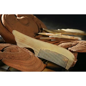 Wholesale Hairdressing Handmade Wooden Anti Static Fine Tooth Or Wide Tooth Hair Comb Engraving Logo Customized