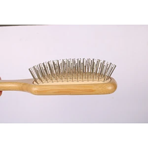 Wholesale MOQ Natural Bamboo Wood Custom Logo Detangling Paddle Scalp Hair Brush For Barber Hair Cutting Set