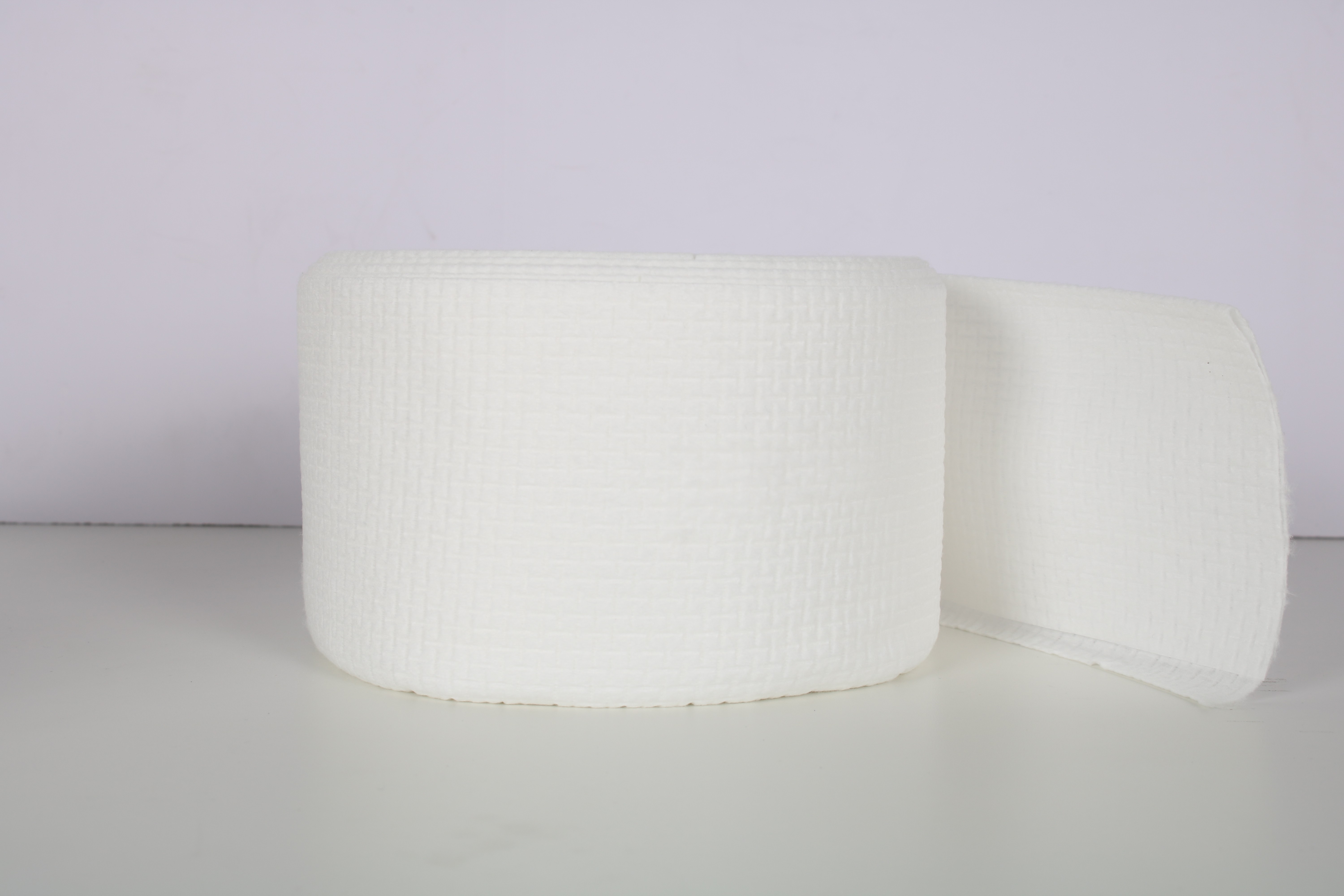 Cosmetic Spa Salon 100% Cotton Biodegradable Tissue Super Soft Disposable Towel For Face Body Cleansing