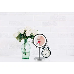 Wholesale Private Label High Quality Middle Size Bathroom Round Stainless Steel Frame Mirror Table Led Light Makeup Mirror