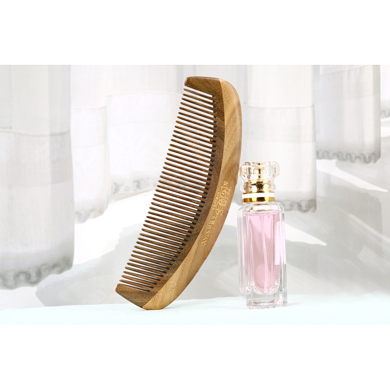 2022 New Style Wholesale Wood Color Comfortable Wood Handle semicircle Styling Hairbrush For Barber Hair Cutting