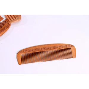 Eco Friendly High Quality Natural Wooden Combs Crafted Wooden Hair Comb with Private Logo For Women
