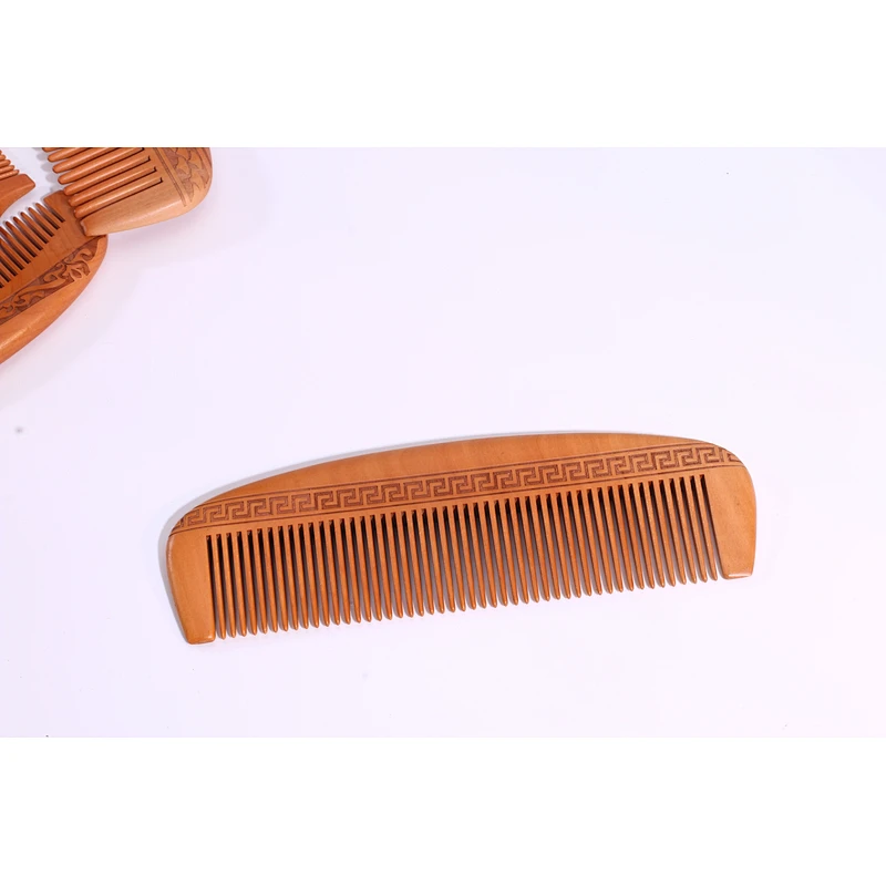 Eco Friendly High Quality Natural Wooden Combs Crafted Wooden Hair Comb with Private Logo For Women