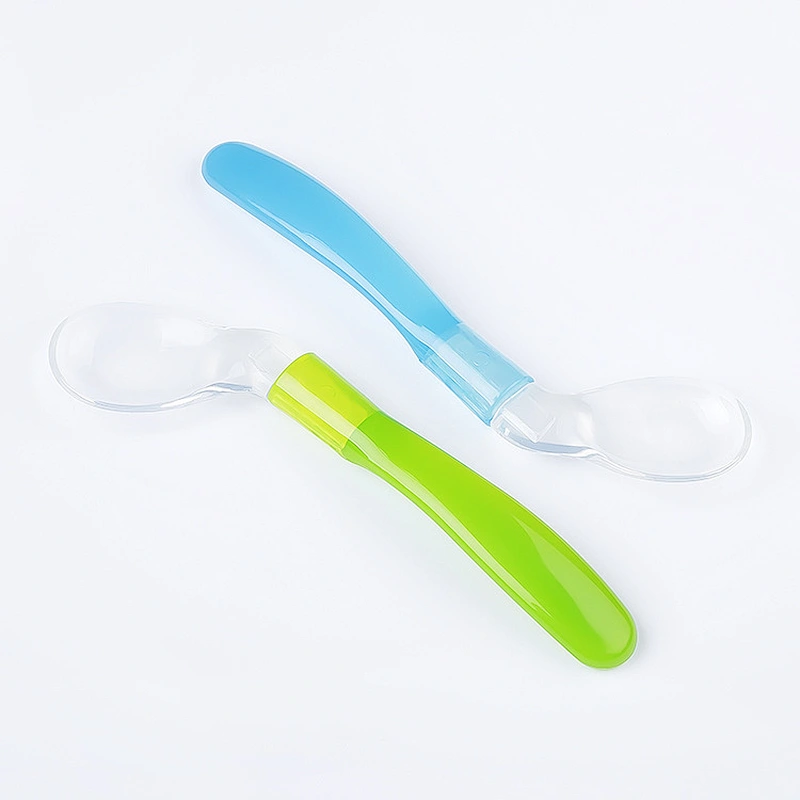 newest design  cute silicone spoon   bend   spoon  for baby