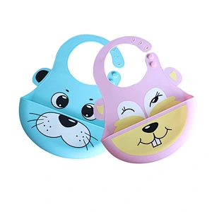 fashionable baby bibs  silicone  Adjustable  Animal  cartoon printed baby bib with Food Catcher Easily Wipes Clean