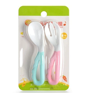 New design bpa free  Curved Handle Plastic PP baby spoon  twist  bendable  spoon