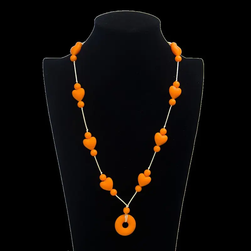 factory wholesale  baby food gradesilicone chew necklace teether