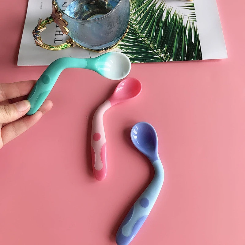 baby  love spoon  toy Sensible temperature twist spoon 3 color available package