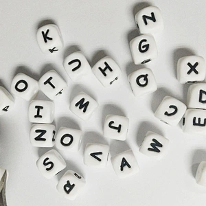 factory wholesale bpa free silicone  alphabet dice beads  letter  customized