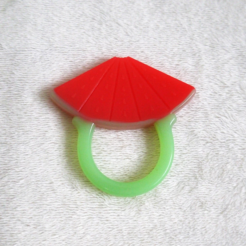 Eco-friendly reusable waterproof silicone baby biting teether bib silicone teether toy with pocket