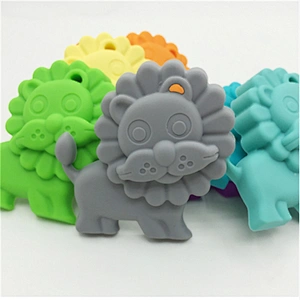 Hot Selling BPA-Free Silicone chew teething toy Animal Lion Teething Pendant Silicone Safety