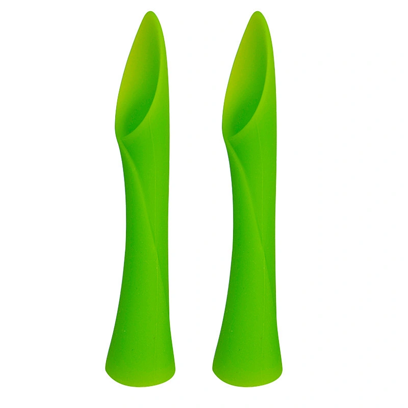 2PCS set 100% Silicone  Baby Soft-Tip Training Spoon Teether  toy Food Grade Bamboo Leaf Ergonomics For Baby Bendable