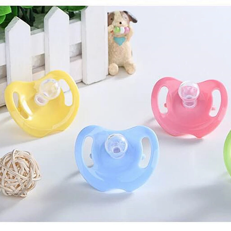 Wholesale customized Food Grade Silicone pacifer clip silicone baby feeding pacifier