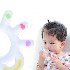 Creative silicone teether Baby Teething Ring silicone  Chewie Teether Sensory  ring teether  Gift Toy