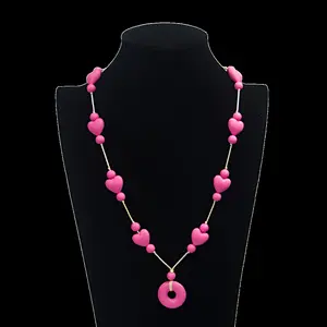 factory wholesale  baby food gradesilicone chew necklace teether