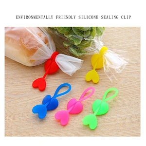 2020 Multi-functional environmentally friendly recyclable elastic heart-shaped silicone sealing clip for kitchen