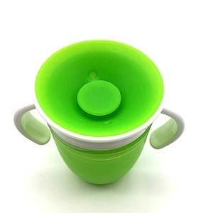 2020 Amazon top sellers anti-leakage anti-smashing water food grade silicone baby water bottle for baby for drinking