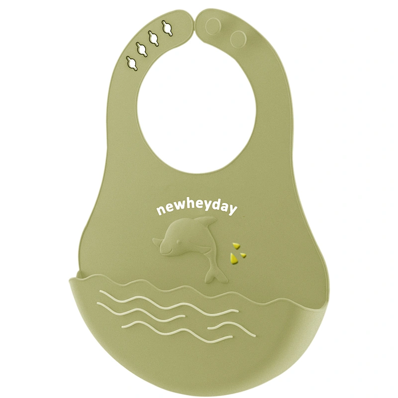 2020 New waterproof foldable soft BPA free food-grade cute dolphin  baby silicone bib for feeding
