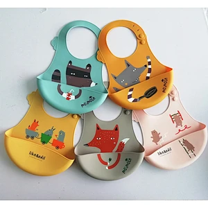 custom cartoon silicone  	fashion baby bibs printed professional bibs for baby