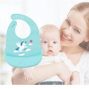 2020 New design custom printed disposable eco-friendly waterproof silicone rubber baby's bibs for feeding