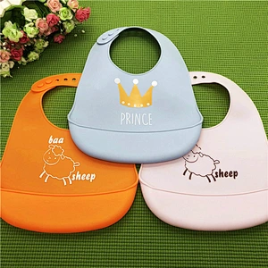 2020 hot selling new fashion soft waterproof baby bibs saliva with customized logo