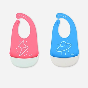 2020 OEM/ODM waterproof foldable easy to clean and carry baby bib food grade silicone for feeding