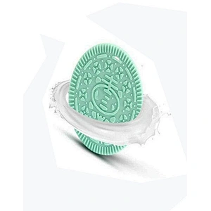 Food-grade silicone biscuit shaped teether for baby for feediing