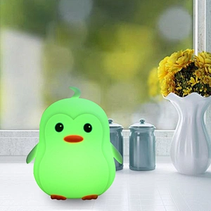 2020 Factory wholesale price cute colorful penguin silicone night light charging pat light for baby for sleeping