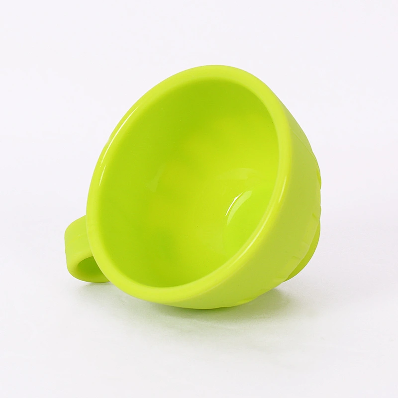Custom Food grade Silicone Cup Lid Fruit/Footprint  travel coffee  Drinking  cup for kids