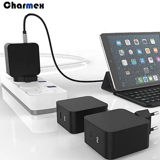 18W PD Adapter Charger Fast Charging Wall Charger With Mobile Phone and laptop