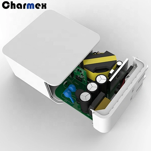 18W PD Adapter Charger Fast Charging Wall Charger With Mobile Phone and laptop