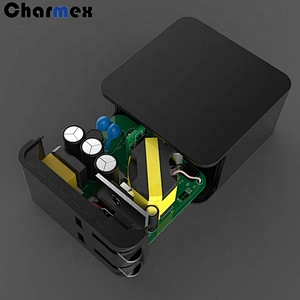 18W PD Adapter Charger Fast Charging Wall Charger With Mobile Phone and laptop