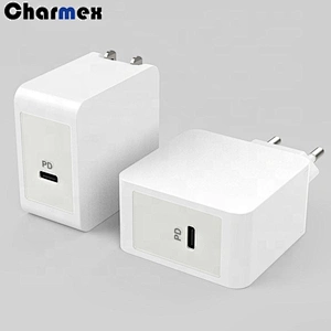 18W PD Adapter Charger Fast Charging Wall Charger With Mobile Phone and laptop