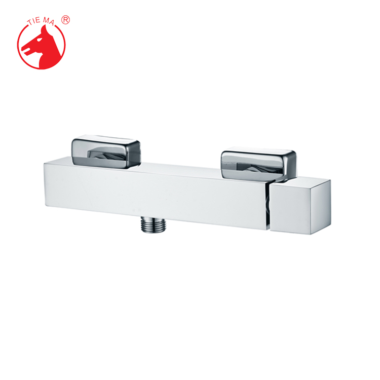 bathroom fixtures