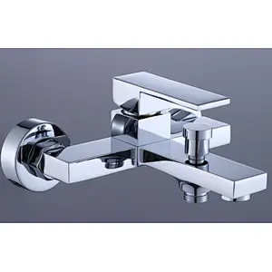 Brass bath mixer（black)‚wanhai cartridge‚ zinc handle‚w/o shower and hose‚ S/S inside nut+outside nut‚304# S/S Excentric 48g+cover