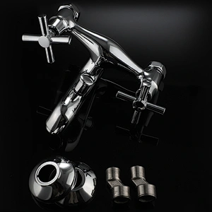 Modern Chrome Bathtub Faucet Spout