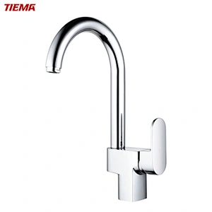 Grifo monomando para fregadero de cocina con contorno cuadrado