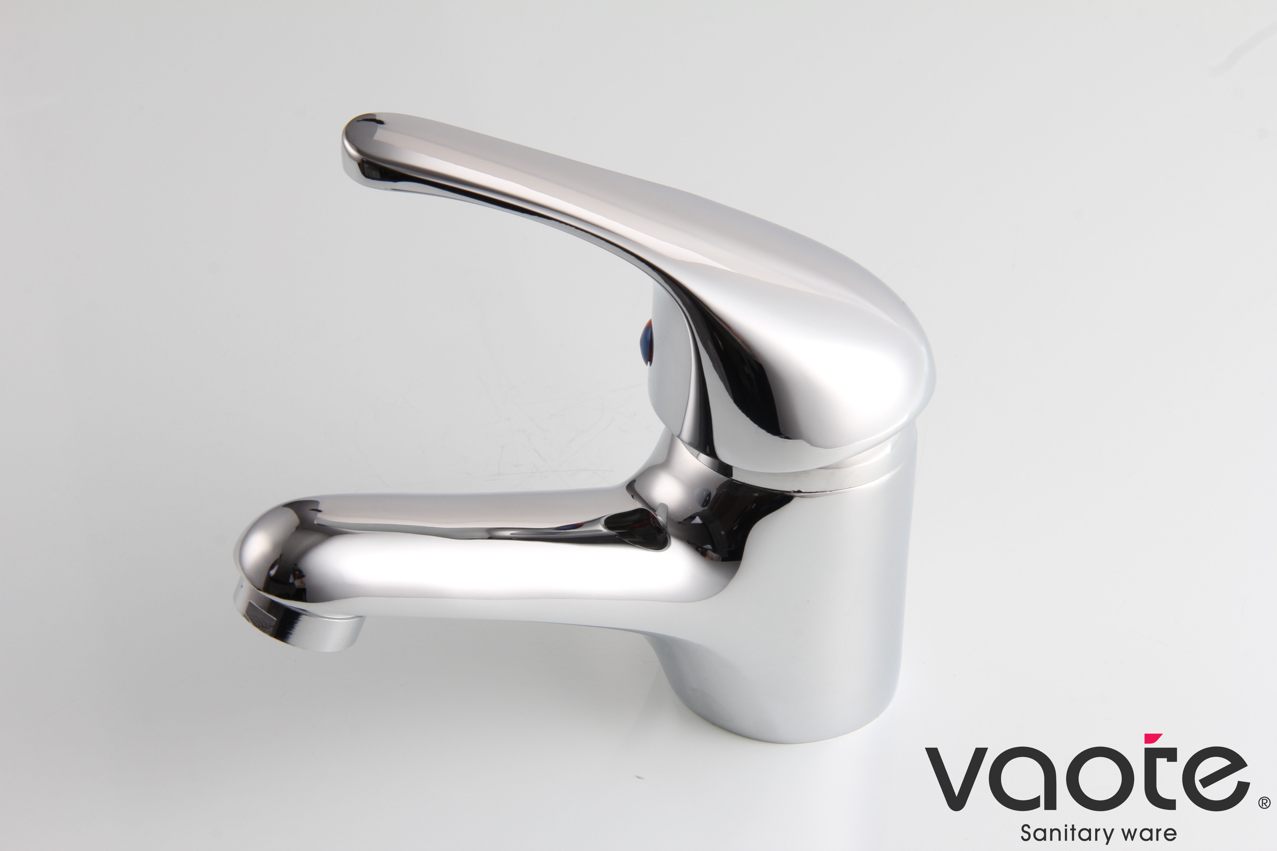 single lever deck mounted basin mixer