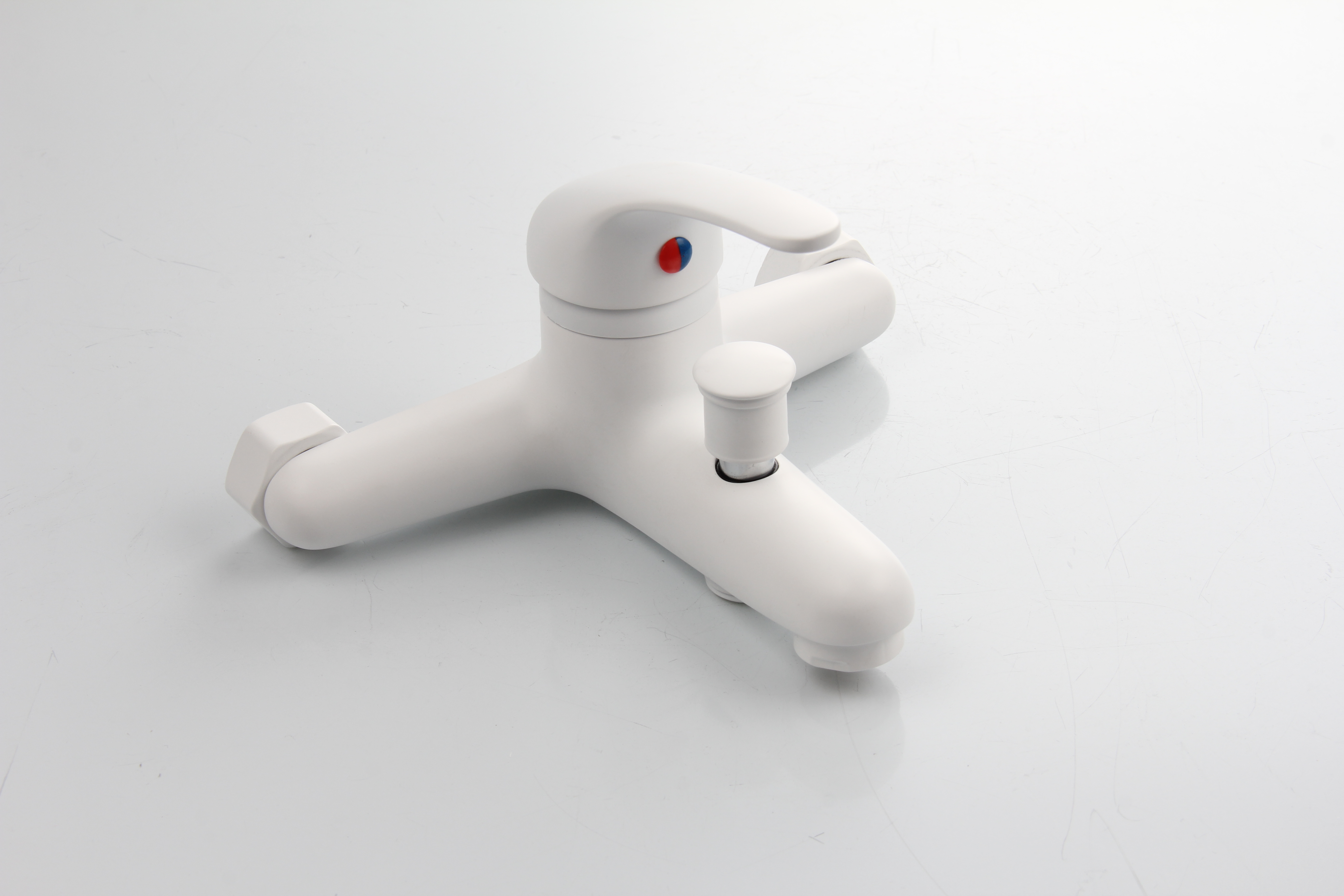 vaote white bathroom faucet 