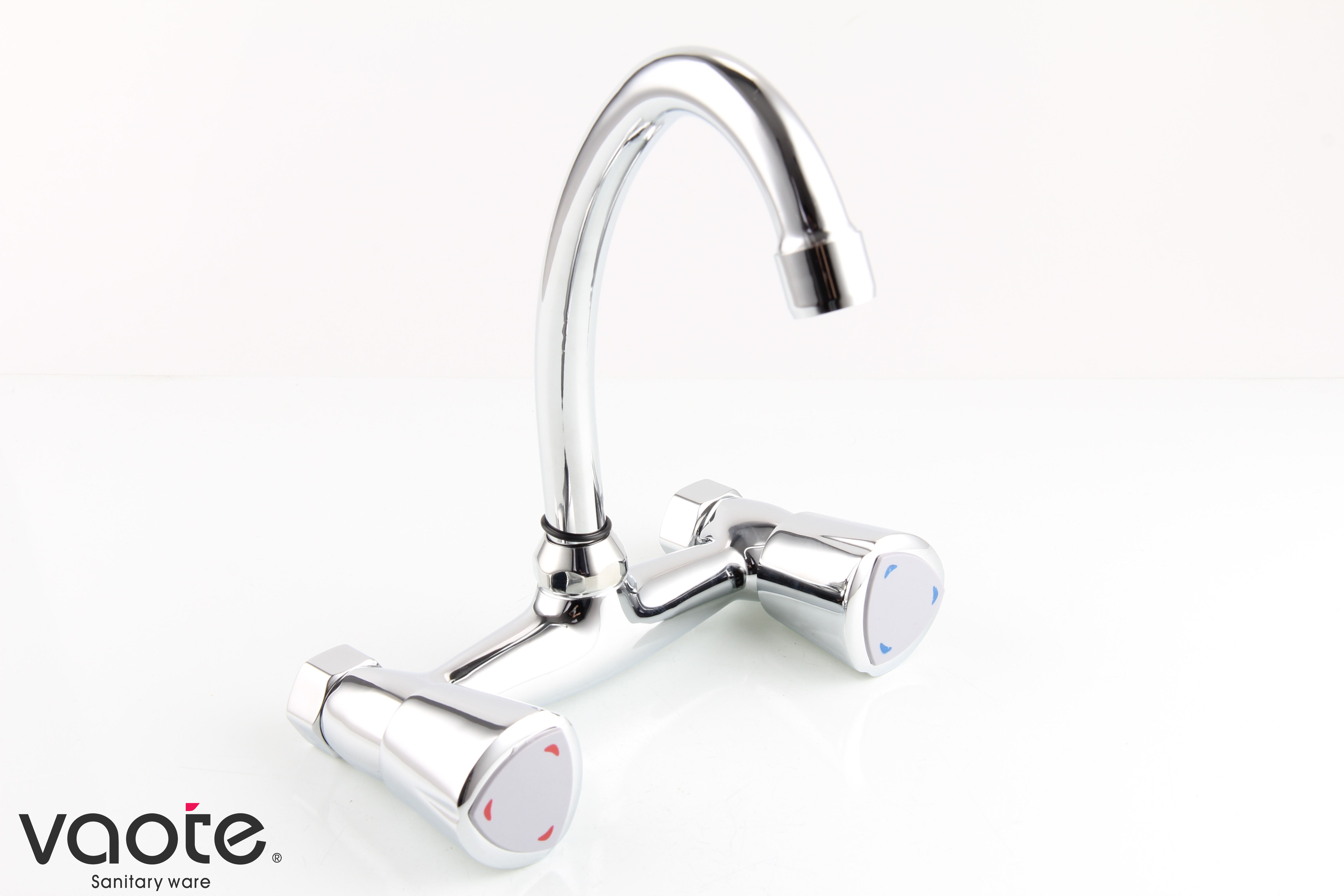 brass material double handle faucet