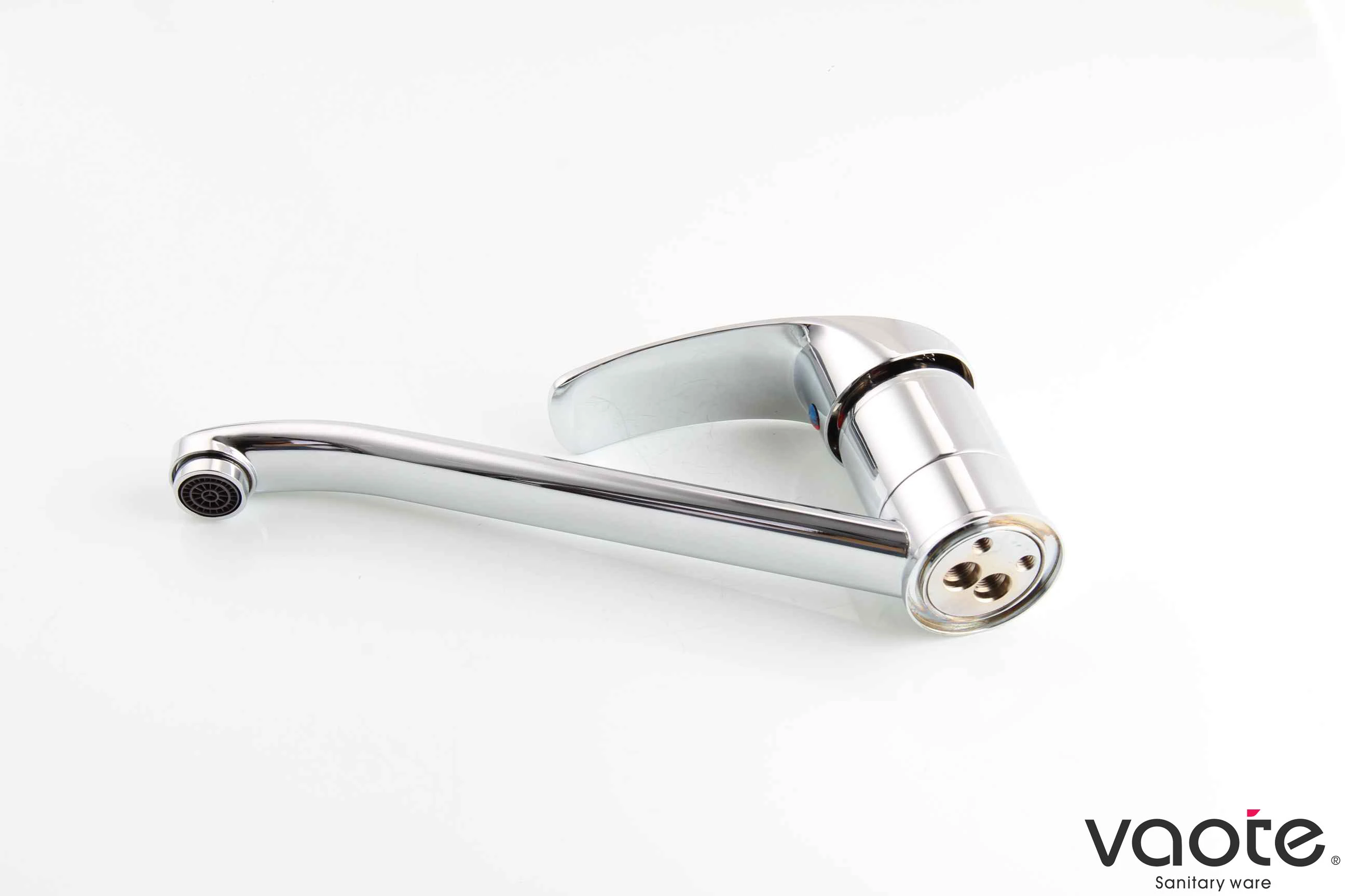 single lever deckmounted brass body ceramic cartridge brass material sink kitchen mixer sanitary ware picture